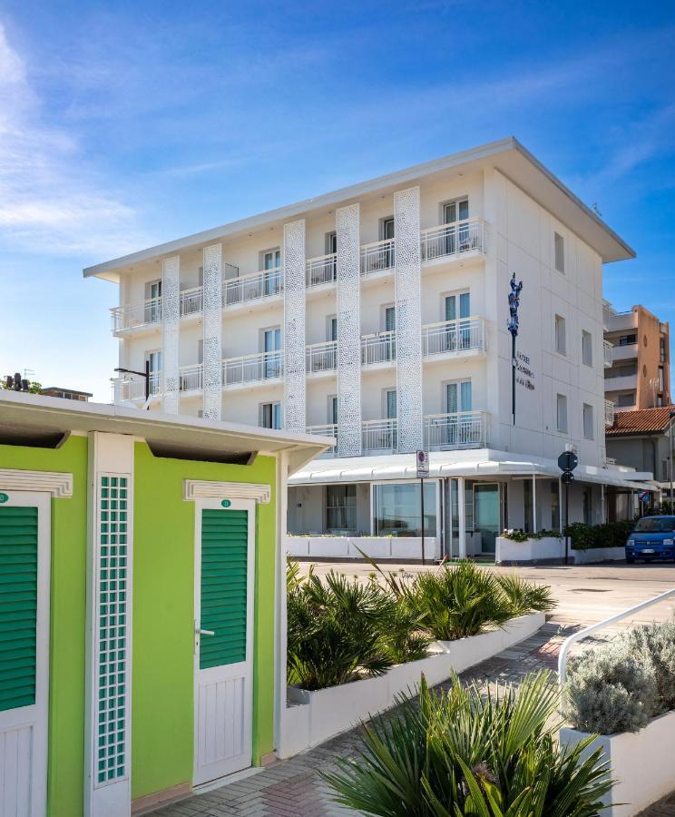 Hb Hotels Orchidea Blu Rimini Buitenkant foto